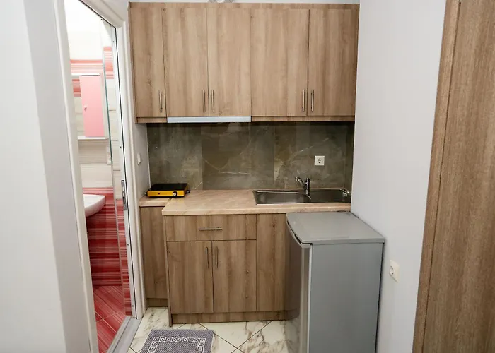 Zeqo Muka 2 Affittacamere *