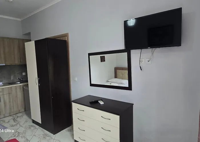 Zeqo Muka 2 Affittacamere *